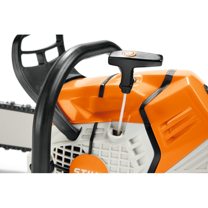 JOUET TRONCONNEUSE A PILES STIHL