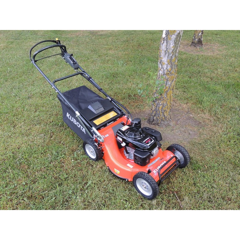 TONDEUSE KUBOTA TRACTEE W821PRO MECA HTC GXV160